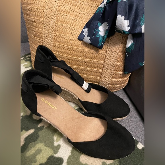*Brand New Old Navy. 8, Espadrilles/Platforms/Wedge Ankle Ribbon Tie🎀Closed Toe - Picture 4 of 5